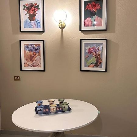 Casa Di Nonna: Appartamento Naples Luaran gambar