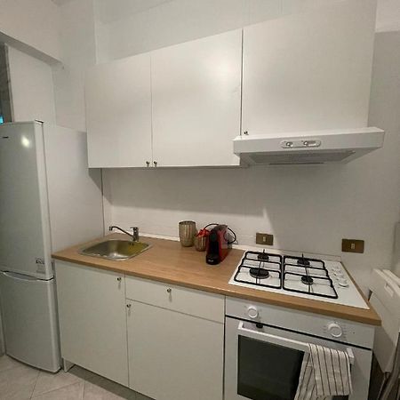 Casa Di Nonna: Appartamento Naples Luaran gambar