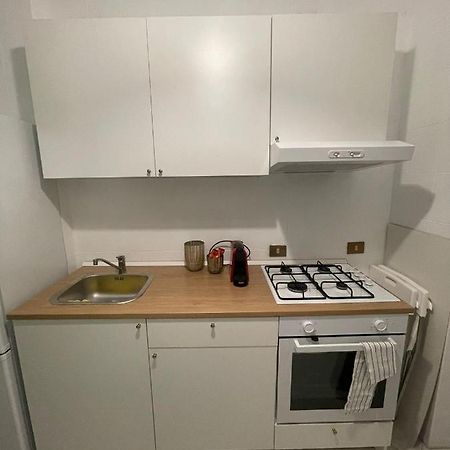 Casa Di Nonna: Appartamento Naples Luaran gambar